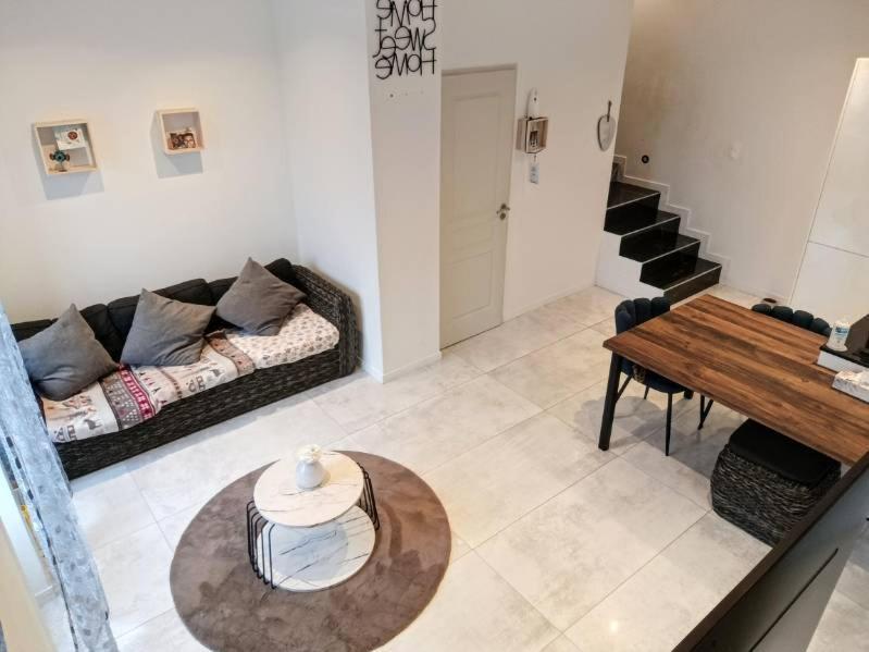 La Chambre Des Petits Voyageurs Sennecey-les-Dijon Luaran gambar