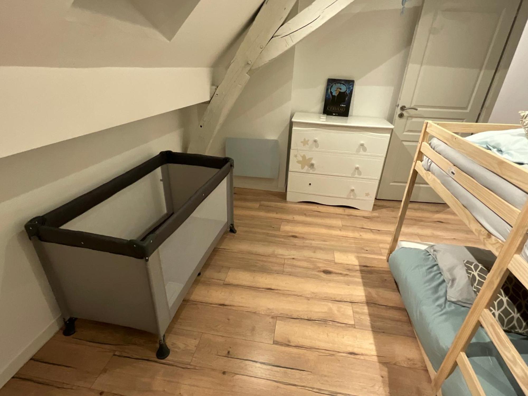 La Chambre Des Petits Voyageurs Sennecey-les-Dijon Luaran gambar